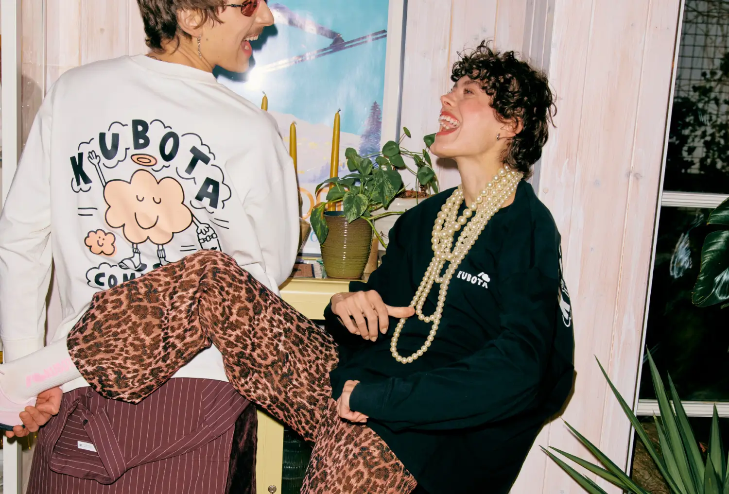 Longsleeve bawełniany Comfy Club czarny oversize